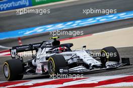 Pierre Gasly (FRA) AlphaTauri AT01. 27.11.2020. Formula 1 World Championship, Rd 15, Bahrain Grand Prix, Sakhir, Bahrain, Practice Day