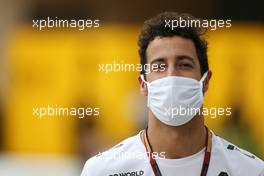 Daniel Ricciardo (AUS) Renault F1 Team. 27.11.2020. Formula 1 World Championship, Rd 15, Bahrain Grand Prix, Sakhir, Bahrain, Practice Day
