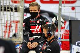 Kevin Magnussen (DEN) Haas F1 Team on the grid. 29.11.2020. Formula 1 World Championship, Rd 15, Bahrain Grand Prix, Sakhir, Bahrain, Race Day.