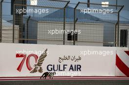 Circuit atmosphere - a cat. 29.11.2020. Formula 1 World Championship, Rd 15, Bahrain Grand Prix, Sakhir, Bahrain, Race Day.