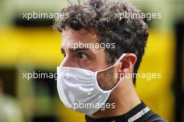 Daniel Ricciardo (AUS) Renault F1 Team in the pits while the race is stopped. 29.11.2020. Formula 1 World Championship, Rd 15, Bahrain Grand Prix, Sakhir, Bahrain, Race Day.