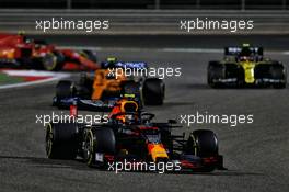 Alexander Albon (THA) Red Bull Racing RB16. 29.11.2020. Formula 1 World Championship, Rd 15, Bahrain Grand Prix, Sakhir, Bahrain, Race Day.