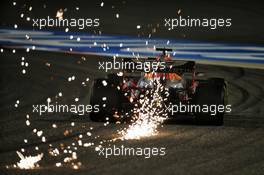 Max Verstappen (NLD) Red Bull Racing RB16 sends sparks flying. 28.11.2020. Formula 1 World Championship, Rd 15, Bahrain Grand Prix, Sakhir, Bahrain, Qualifying Day.