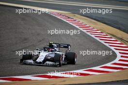 Pierre Gasly (FRA) AlphaTauri AT01. 28.11.2020. Formula 1 World Championship, Rd 15, Bahrain Grand Prix, Sakhir, Bahrain, Qualifying Day.