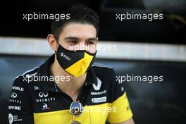 Esteban Ocon (FRA) Renault F1 Team. 29.11.2020. Formula 1 World Championship, Rd 15, Bahrain Grand Prix, Sakhir, Bahrain, Race Day.