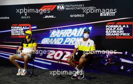 (L to R): Esteban Ocon (FRA) Renault F1 Team and team mate Daniel Ricciardo (AUS) Renault F1 Team in the FIA Press Conference. 26.11.2020. Formula 1 World Championship, Rd 15, Bahrain Grand Prix, Sakhir, Bahrain, Preparation Day.