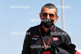 Guenther Steiner (ITA) Haas F1 Team Prinicipal. 26.11.2020. Formula 1 World Championship, Rd 15, Bahrain Grand Prix, Sakhir, Bahrain, Preparation Day.