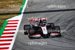 Romain Grosjean (FRA) Haas F1 Team VF-20. 14.08.2020 Formula 1 World Championship, Rd 6, Spanish Grand Prix, Barcelona, Spain, Practice Day.