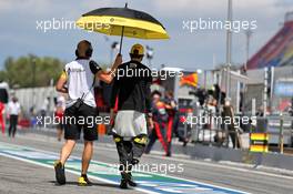 Esteban Ocon (FRA) Renault F1 Team on the grid. 16.08.2020. Formula 1 World Championship, Rd 6, Spanish Grand Prix, Barcelona, Spain, Race Day.