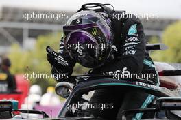 Race winner Lewis Hamilton (GBR) Mercedes AMG F1 celebrates in parc ferme. 16.08.2020. Formula 1 World Championship, Rd 6, Spanish Grand Prix, Barcelona, Spain, Race Day.