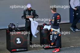 (L to R): Lewis Hamilton (GBR) Mercedes AMG F1 with Max Verstappen (NLD) Red Bull Racing in qualifying parc ferme. 15.08.2020. Formula 1 World Championship, Rd 6, Spanish Grand Prix, Barcelona, Spain, Qualifying Day.