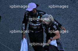 Pole sitter Lewis Hamilton (GBR) Mercedes AMG F1 with Angela Cullen (NZL) Mercedes AMG F1 Physiotherapist in qualifying parc ferme. 15.08.2020. Formula 1 World Championship, Rd 6, Spanish Grand Prix, Barcelona, Spain, Qualifying Day.