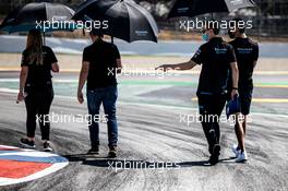 Nicholas Latifi (CDN) Williams Racing walks the circuit with the team. 13.08.2020. Formula 1 World Championship, Rd 6, Spanish Grand Prix, Barcelona, Spain, Preparation Day.