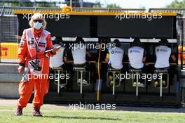 Circuit atmosphere - marshal in the pits. 31.07.2020. Formula 1 World Championship, Rd 4, British Grand Prix, Silverstone, England, Practice Day.