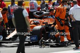 Carlos Sainz Jr (ESP) McLaren MCL35 on the grid. 02.08.2020. Formula 1 World Championship, Rd 4, British Grand Prix, Silverstone, England, Race Day.