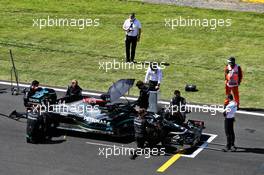 Lewis Hamilton (GBR) Mercedes AMG F1 W11 on the grid. 02.08.2020. Formula 1 World Championship, Rd 4, British Grand Prix, Silverstone, England, Race Day.