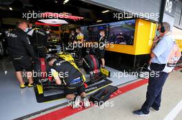 Renault F1 Team - scrutineer. 01.08.2020. Formula 1 World Championship, Rd 4, British Grand Prix, Silverstone, England, Qualifying Day.