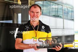 Alan Permane (GBR) Renault F1 Team Trackside Operations Director celebrates his 500th Grand Prix. 02.08.2020. Formula 1 World Championship, Rd 4, British Grand Prix, Silverstone, England, Race Day.