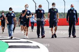 Pierre Gasly (FRA) AlphaTauri walks the circuit with the team. 30.07.2020. Formula 1 World Championship, Rd 4, British Grand Prix, Silverstone, England, Preparation Day.