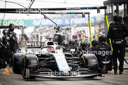 George Russell (GBR) Williams Racing FW43 makes a pit stop. 11.10.2020. Formula 1 World Championship, Rd 11, Eifel Grand Prix, Nurbugring, Germany, Race Day.