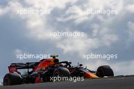 Alexander Albon (THA), Red Bull Racing  10.10.2020. Formula 1 World Championship, Rd 11, Eifel Grand Prix, Nurbugring, Germany, Qualifying Day.