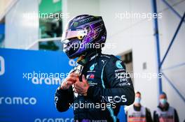 Lewis Hamilton (GBR) Mercedes AMG F1 in qualifying parc ferme. 10.10.2020. Formula 1 World Championship, Rd 11, Eifel Grand Prix, Nurbugring, Germany, Qualifying Day.