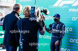 Valtteri Bottas (FIN) Mercedes AMG F1 with Paul di Resta (GBR) Sky Sports F1 Presenter in qualifying parc ferme. 10.10.2020. Formula 1 World Championship, Rd 11, Eifel Grand Prix, Nurbugring, Germany, Qualifying Day.