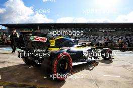 Daniel Ricciardo (AUS) Renault F1 Team RS20 leaves the pits. 10.10.2020. Formula 1 World Championship, Rd 11, Eifel Grand Prix, Nurbugring, Germany, Qualifying Day.