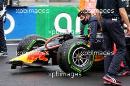 Max Verstappen (NLD) Red Bull Racing RB16 on the grid with a broken front wing and suspension damage after crashing leaving the pits. 19.07.2020. Formula 1 World Championship, Rd 3, Hungarian Grand Prix, Budapest, Hungary, Race Day.