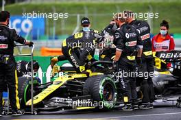 Daniel Ricciardo (AUS) Renault F1 Team RS20 on the grid. 19.07.2020. Formula 1 World Championship, Rd 3, Hungarian Grand Prix, Budapest, Hungary, Race Day.