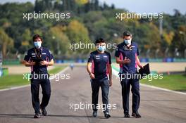 Sergio Perez (MEX) Racing Point F1 Team walks the circuit with the team. 30.10.2020. Formula 1 World Championship, Rd 13, Emilia Romagna Grand Prix, Imola, Italy, Practice Day.