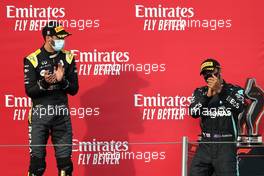 Daniel Ricciardo (AUS), Renault F1 Team and Lewis Hamilton (GBR), Mercedes AMG F1   01.11.2020. Formula 1 World Championship, Rd 13, Emilia Romagna Grand Prix, Imola, Italy, Race Day.