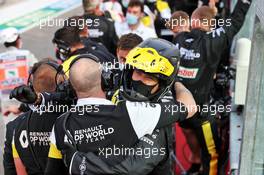 Renault F1 Team celebrates third position for Daniel Ricciardo (AUS) Renault F1 Team at the end of the race. 01.11.2020. Formula 1 World Championship, Rd 13, Emilia Romagna Grand Prix, Imola, Italy, Race Day.