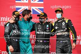 The podium (L to R): Valtteri Bottas (FIN) Mercedes AMG F1, second; Leo Stevens (GBR) Mercedes AMG F1, Lewis Hamilton (GBR) Mercedes AMG F1, race winner; Daniel Ricciardo (AUS) Renault F1 Team, third. 01.11.2020. Formula 1 World Championship, Rd 13, Emilia Romagna Grand Prix, Imola, Italy, Race Day.