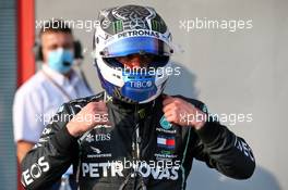 Valtteri Bottas (FIN) Mercedes AMG F1 in qualifying parc ferme. 31.10.2020. Formula 1 World Championship, Rd 13, Emilia Romagna Grand Prix, Imola, Italy, Qualifying Day.