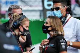 Claire Williams (GBR) Williams Racing Deputy Team Principal with husband Marc Harris (GBR), Sophie Ogg (GBR) Williams Racing Head of F1 Communications, and Mike O'Driscoll (GBR) Williams Group CEO on the grid. 06.09.2020. Formula 1 World Championship, Rd 8, Italian Grand Prix, Monza, Italy, Race Day.