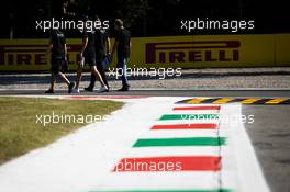 Nicholas Latifi (CDN) Williams Racing walks the circuit with the team. 03.09.2020. Formula 1 World Championship, Rd 8, Italian Grand Prix, Monza, Italy, Preparation Day.
