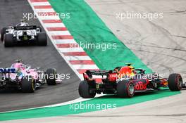 Alexander Albon (THA) Red Bull Racing RB16 runs wide. 25.10.2020. Formula 1 World Championship, Rd 12, Portuguese Grand Prix, Portimao, Portugal, Race Day.