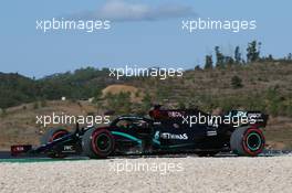 Lewis Hamilton (GBR) Mercedes AMG F1 W11 driving through the gravel. 24.10.2020. Formula 1 World Championship, Rd 12, Portuguese Grand Prix, Portimao, Portugal, Qualifying Day.