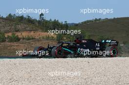 Lewis Hamilton (GBR) Mercedes AMG F1 W11 driving through the gravel trap. 24.10.2020. Formula 1 World Championship, Rd 12, Portuguese Grand Prix, Portimao, Portugal, Qualifying Day.