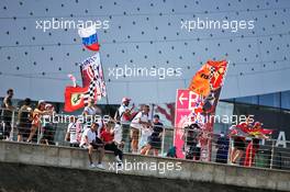 Circuit atmosphere - fans. 25.09.2020. Formula 1 World Championship, Rd 10, Russian Grand Prix, Sochi Autodrom, Sochi, Russia, Practice Day.