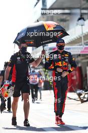 Max Verstappen (NLD) Red Bull Racing on the grid. 27.09.2020. Formula 1 World Championship, Rd 10, Russian Grand Prix, Sochi Autodrom, Sochi, Russia, Race Day.