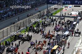 The grid before the start of the race. 27.09.2020. Formula 1 World Championship, Rd 10, Russian Grand Prix, Sochi Autodrom, Sochi, Russia, Race Day.