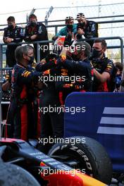 Max Verstappen (NLD) Red Bull Racing celebrates his second position with the team in parc ferme. 27.09.2020. Formula 1 World Championship, Rd 10, Russian Grand Prix, Sochi Autodrom, Sochi, Russia, Race Day.
