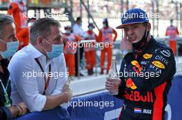 Max Verstappen (NLD) Red Bull Racing with his father Jos Verstappen (NLD) in parc ferme. 27.09.2020. Formula 1 World Championship, Rd 10, Russian Grand Prix, Sochi Autodrom, Sochi, Russia, Race Day.