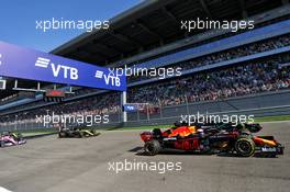 Max Verstappen (NLD) Red Bull Racing RB16 and Valtteri Bottas (FIN) Mercedes AMG F1 W11 at the start of the race. 27.09.2020. Formula 1 World Championship, Rd 10, Russian Grand Prix, Sochi Autodrom, Sochi, Russia, Race Day.