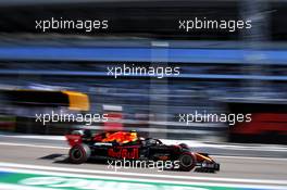 Alexander Albon (THA) Red Bull Racing RB16. 27.09.2020. Formula 1 World Championship, Rd 10, Russian Grand Prix, Sochi Autodrom, Sochi, Russia, Race Day.