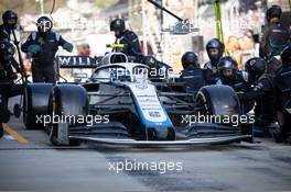 Nicholas Latifi (CDN) Williams Racing FW43 makes a pit stop. 27.09.2020. Formula 1 World Championship, Rd 10, Russian Grand Prix, Sochi Autodrom, Sochi, Russia, Race Day.