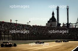 Lando Norris (GBR) McLaren MCL35. 27.09.2020. Formula 1 World Championship, Rd 10, Russian Grand Prix, Sochi Autodrom, Sochi, Russia, Race Day.
