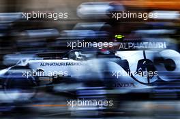 Pierre Gasly (FRA) AlphaTauri AT01 makes a pit stop. 27.09.2020. Formula 1 World Championship, Rd 10, Russian Grand Prix, Sochi Autodrom, Sochi, Russia, Race Day.